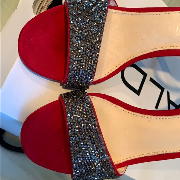 Red open toe heels - Picture 4 of 4